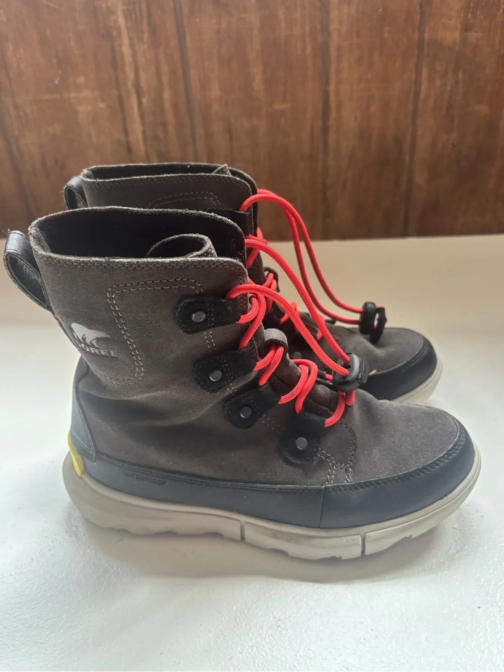 Sorel Kids' Explorer Lace waterproof boots in grey size 4 youth